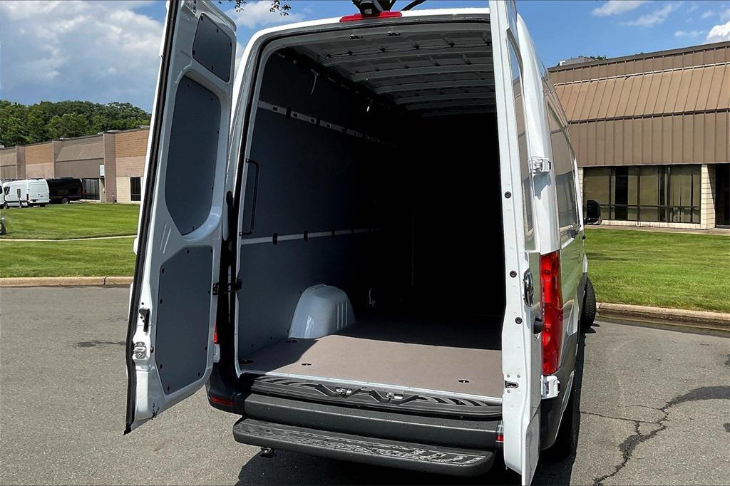 new 2025 Mercedes-Benz Sprinter 2500 car, priced at $68,783