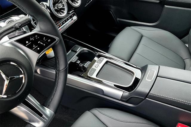 new 2025 Mercedes-Benz GLB 250 car, priced at $49,595