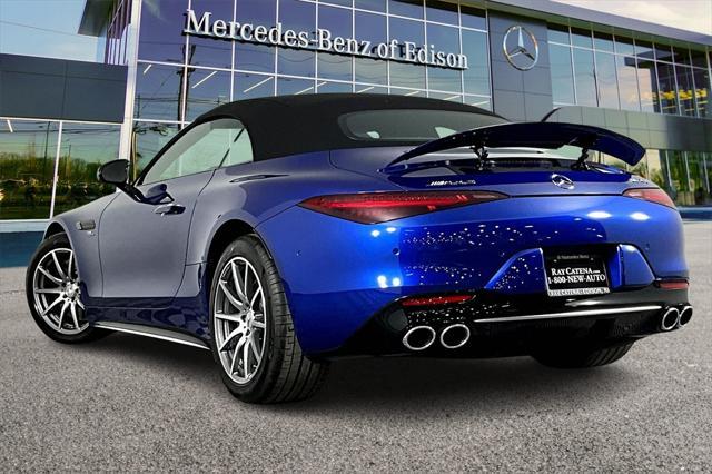 new 2023 Mercedes-Benz AMG SL 43 car, priced at $109,995