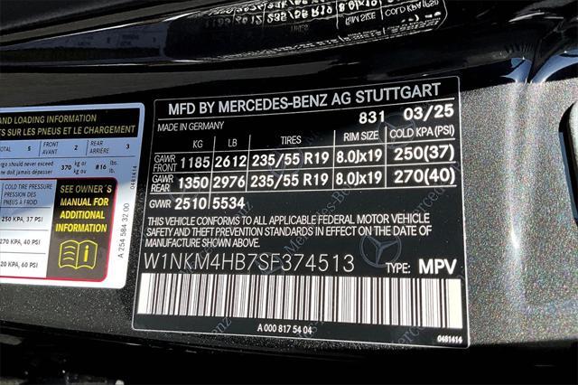 new 2025 Mercedes-Benz GLC 300 car, priced at $58,370