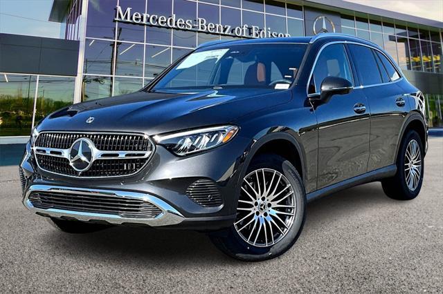 new 2025 Mercedes-Benz GLC 300 car, priced at $58,370