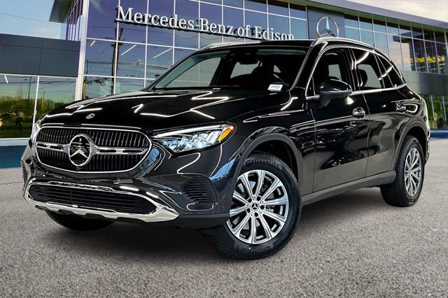 new 2025 Mercedes-Benz GLC 300 car, priced at $60,055