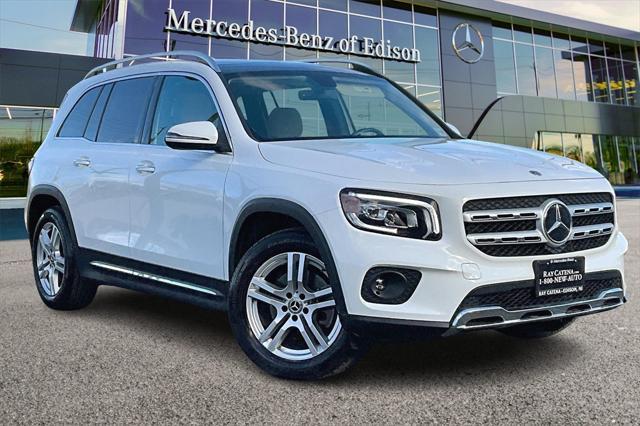 used 2022 Mercedes-Benz GLB 250 car, priced at $34,998