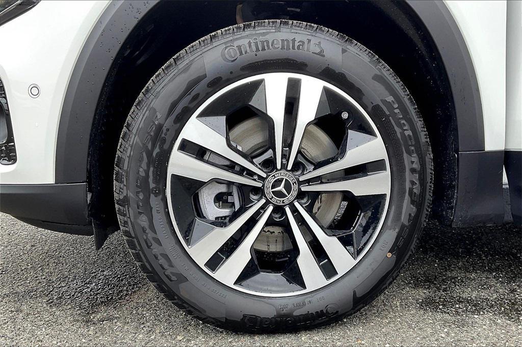 new 2026 Mercedes-Benz GLB 250 car, priced at $52,545