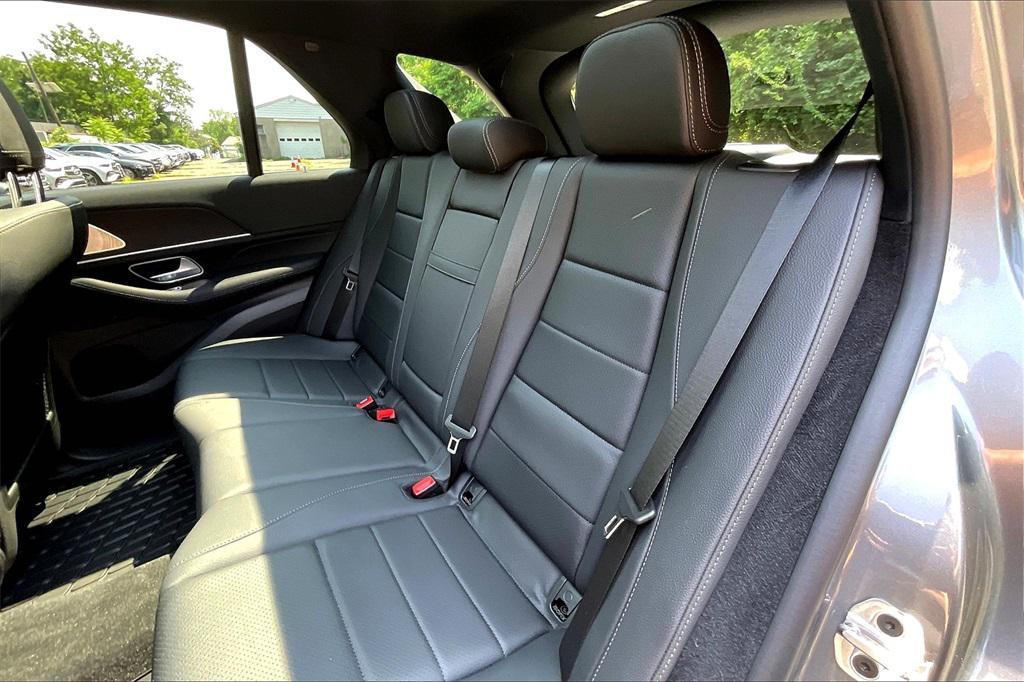 new 2025 Mercedes-Benz GLE 450e car, priced at $78,285