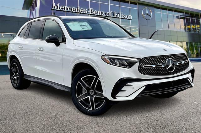 new 2025 Mercedes-Benz GLC 300 car, priced at $62,290