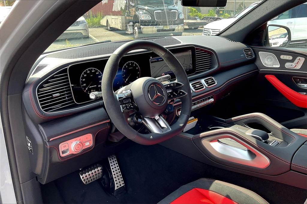 new 2025 Mercedes-Benz AMG GLE 53 car, priced at $99,845