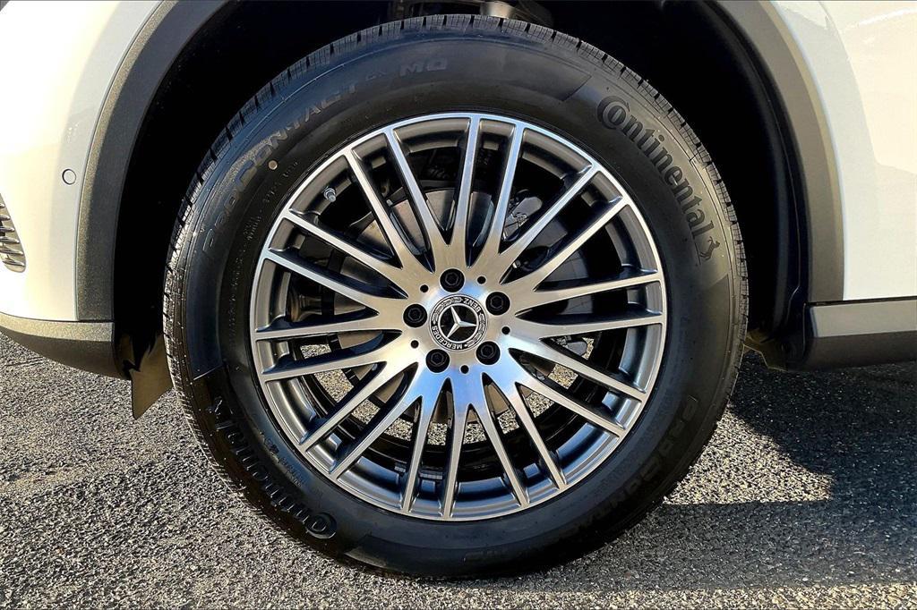 new 2026 Mercedes-Benz GLC 300 car, priced at $54,335