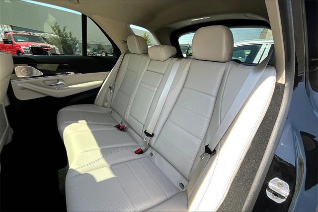 new 2025 Mercedes-Benz GLE 450 car, priced at $78,755