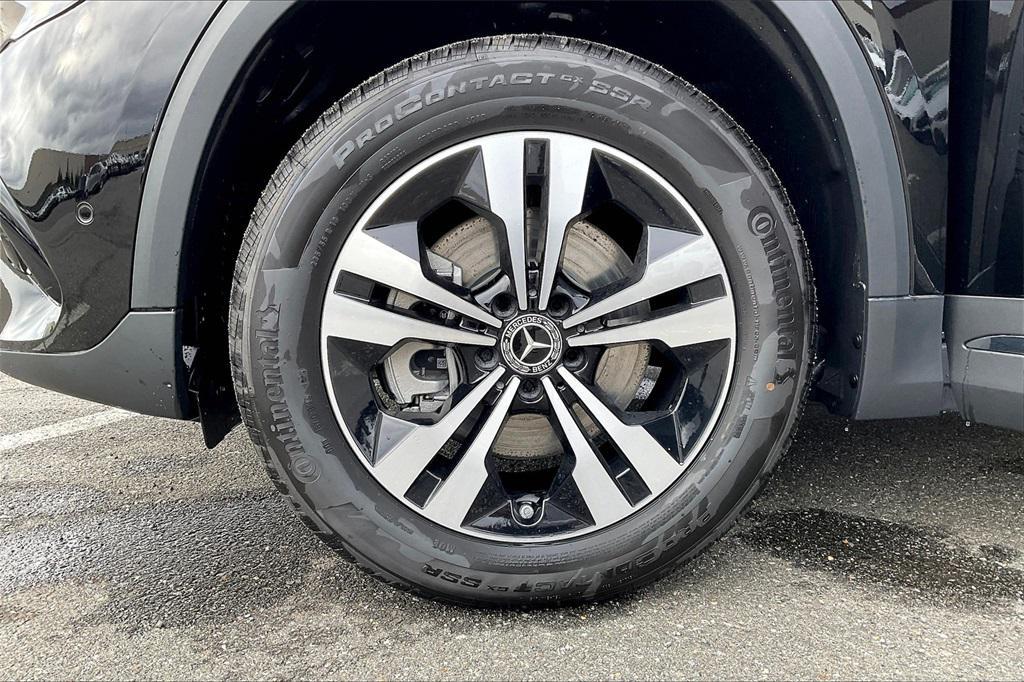 new 2026 Mercedes-Benz GLA 250 car, priced at $49,690