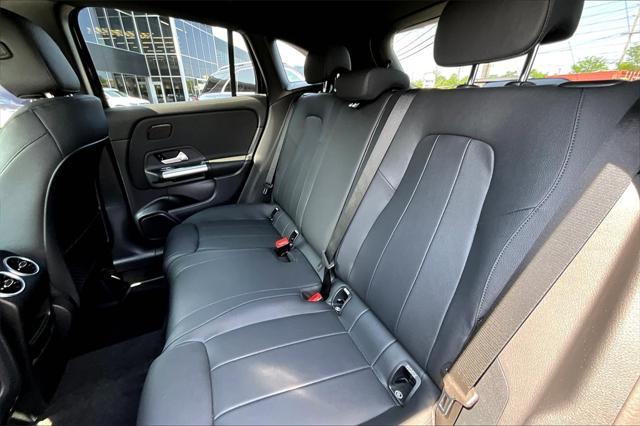 new 2025 Mercedes-Benz GLA 250 car, priced at $48,795