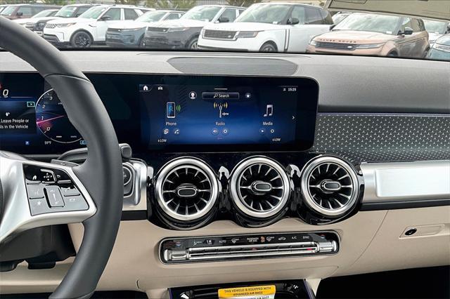 new 2025 Mercedes-Benz GLB 250 car, priced at $49,595