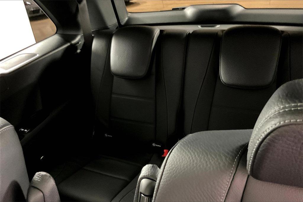 new 2025 Mercedes-Benz GLS 450 car, priced at $101,130