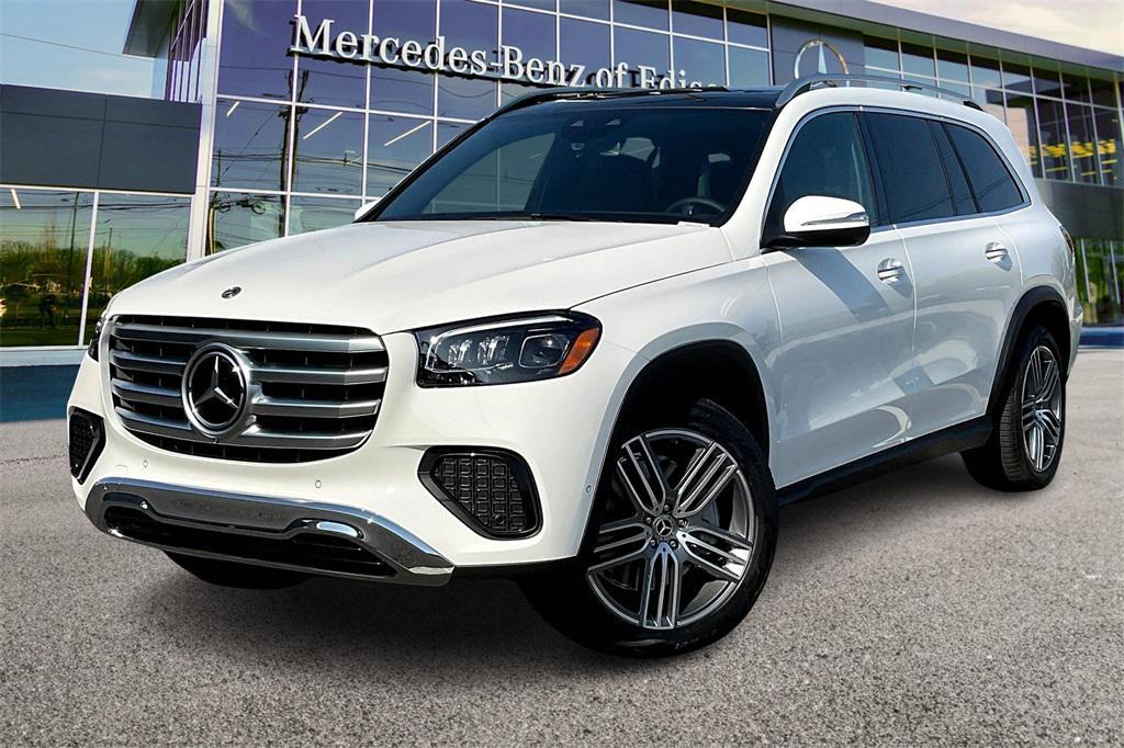 new 2026 Mercedes-Benz GLS 450 car, priced at $92,365