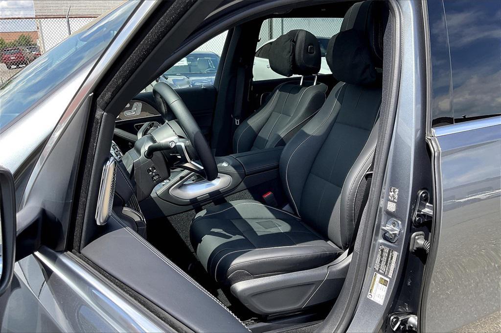 new 2025 Mercedes-Benz GLS 450 car, priced at $107,785