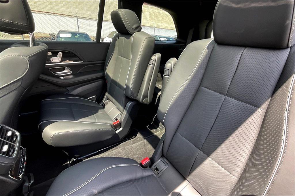 new 2025 Mercedes-Benz GLS 450 car, priced at $107,785