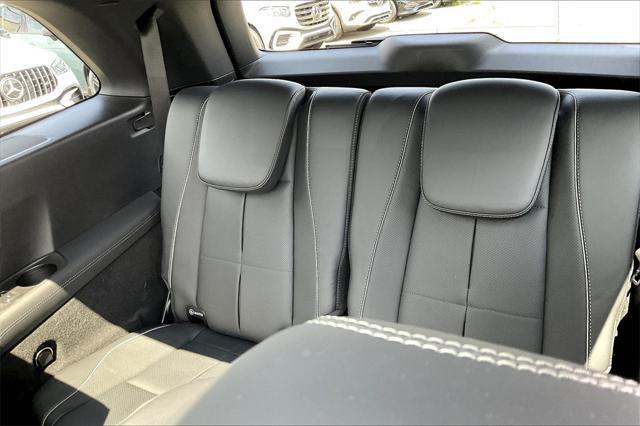 new 2025 Mercedes-Benz GLS 450 car, priced at $107,785