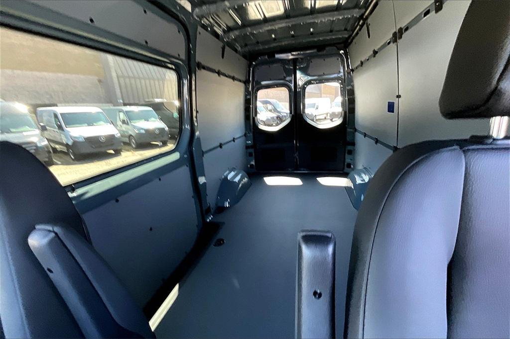 new 2025 Mercedes-Benz Sprinter 2500 car, priced at $65,400