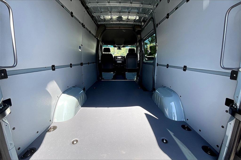 new 2025 Mercedes-Benz Sprinter 2500 car, priced at $65,400