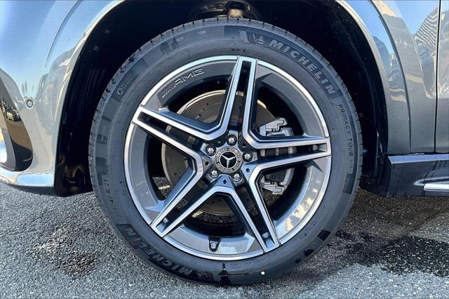 new 2025 Mercedes-Benz GLS 450 car, priced at $95,685