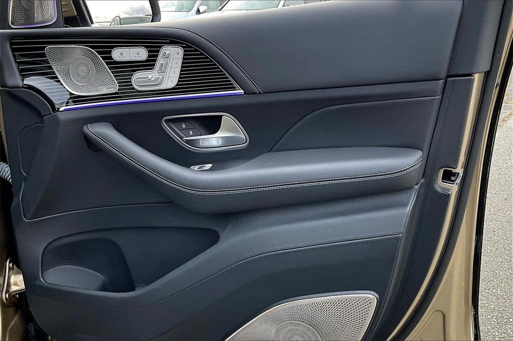 used 2022 Mercedes-Benz Maybach GLS 600 car, priced at $122,599