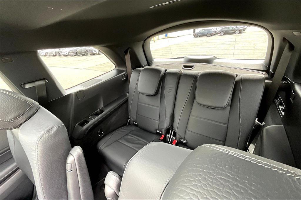 new 2025 Mercedes-Benz GLS 450 car, priced at $99,100