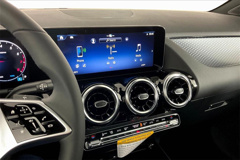 new 2026 Mercedes-Benz GLA 250 car, priced at $45,250