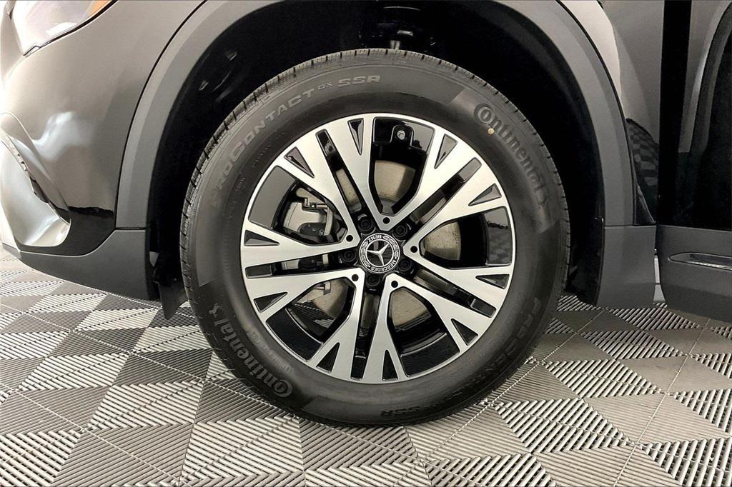 new 2026 Mercedes-Benz GLA 250 car, priced at $45,250