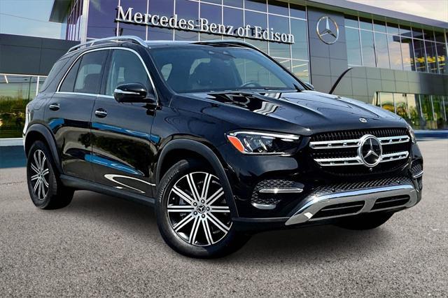 new 2025 Mercedes-Benz GLE 450e car, priced at $75,915