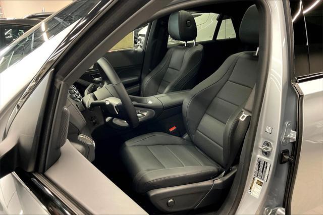 new 2025 Mercedes-Benz GLE 450 car, priced at $82,530