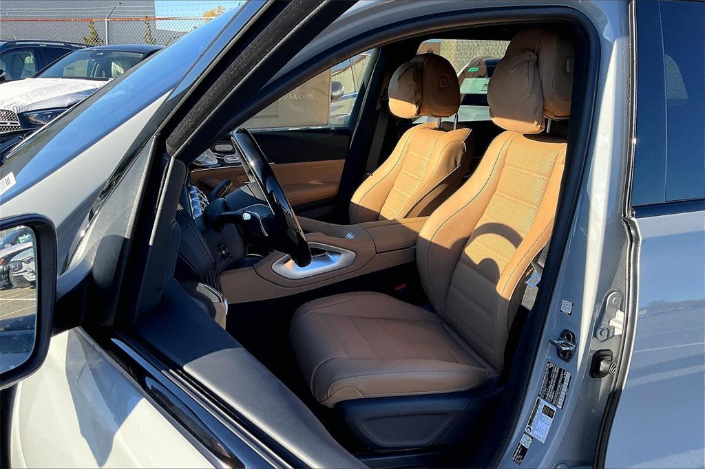 new 2026 Mercedes-Benz GLS 450 car, priced at $109,760