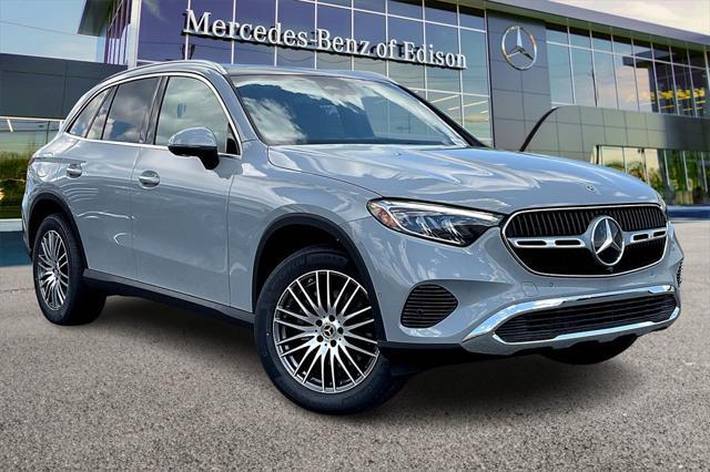 new 2025 Mercedes-Benz GLC 300 car, priced at $58,900