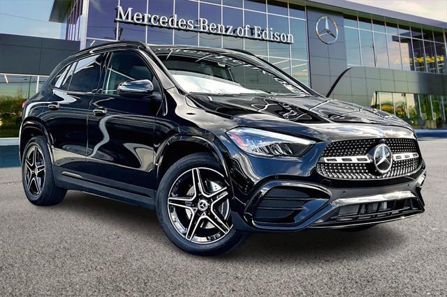 new 2025 Mercedes-Benz GLA 250 car, priced at $52,960