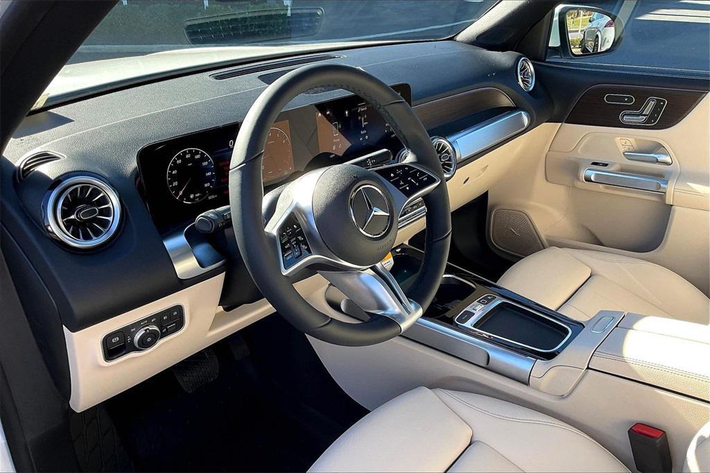 new 2026 Mercedes-Benz GLB 250 car, priced at $51,815
