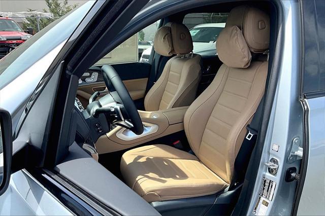 new 2025 Mercedes-Benz GLS 450 car, priced at $101,355