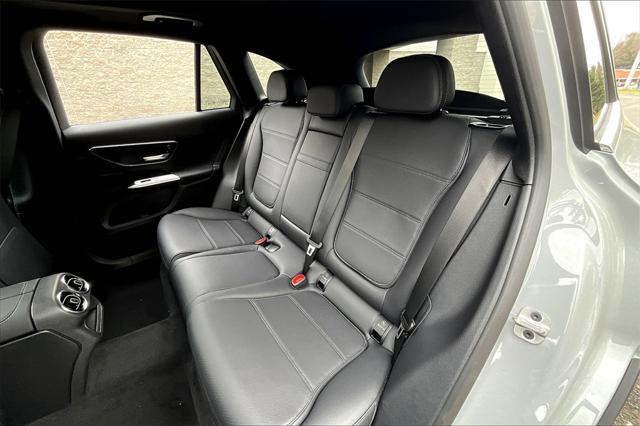 new 2025 Mercedes-Benz GLC 300 car, priced at $55,900