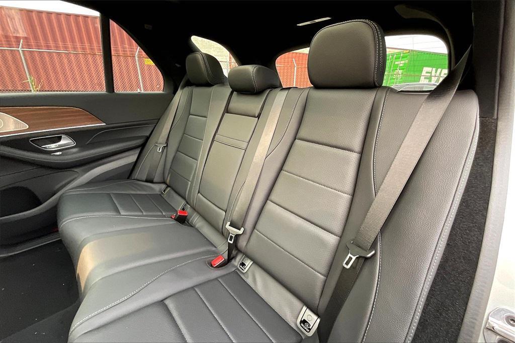 new 2025 Mercedes-Benz GLE 450 car, priced at $84,530