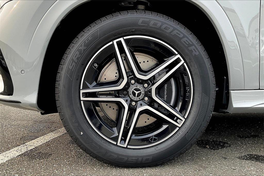 new 2025 Mercedes-Benz GLE 450 car, priced at $84,530