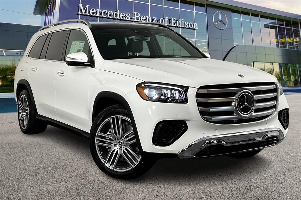 new 2025 Mercedes-Benz GLS 450 car, priced at $92,285