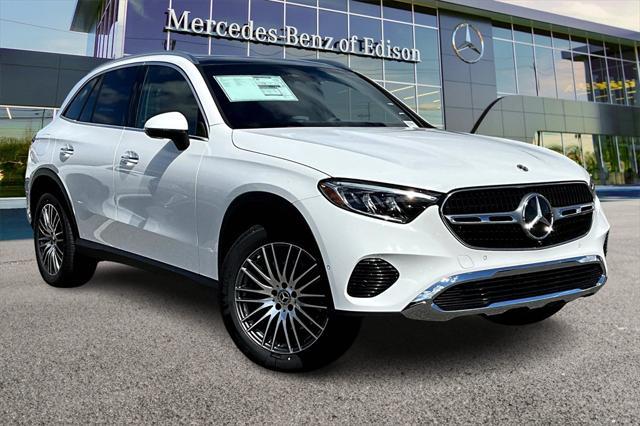 new 2025 Mercedes-Benz GLC 300 car, priced at $57,820