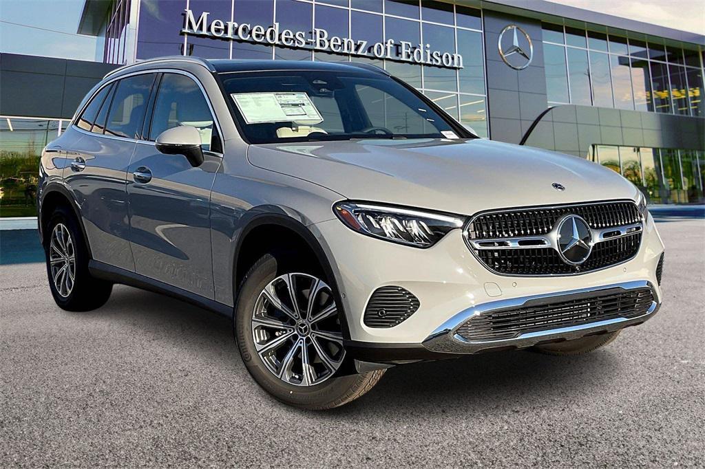 new 2026 Mercedes-Benz GLC 300 car, priced at $59,680