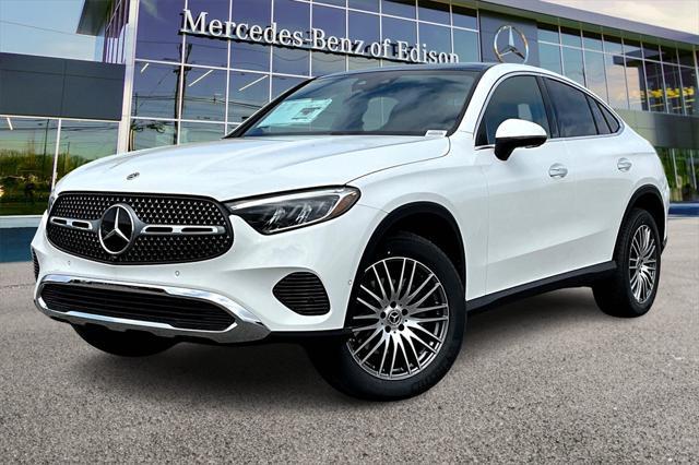 new 2025 Mercedes-Benz GLC 300 car, priced at $64,285