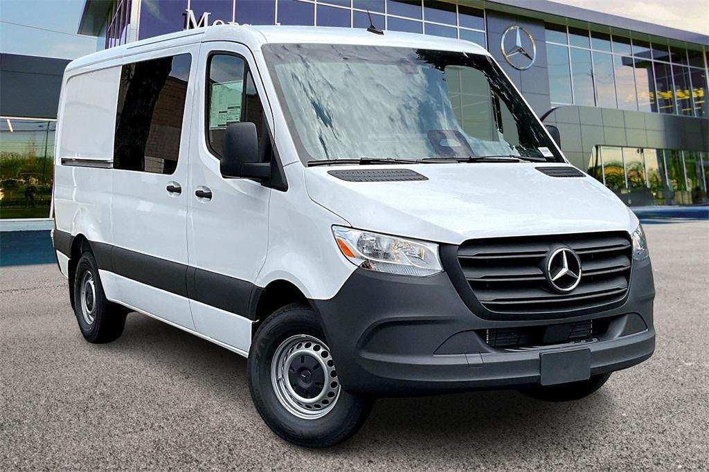 new 2025 Mercedes-Benz Sprinter 2500 car, priced at $57,108