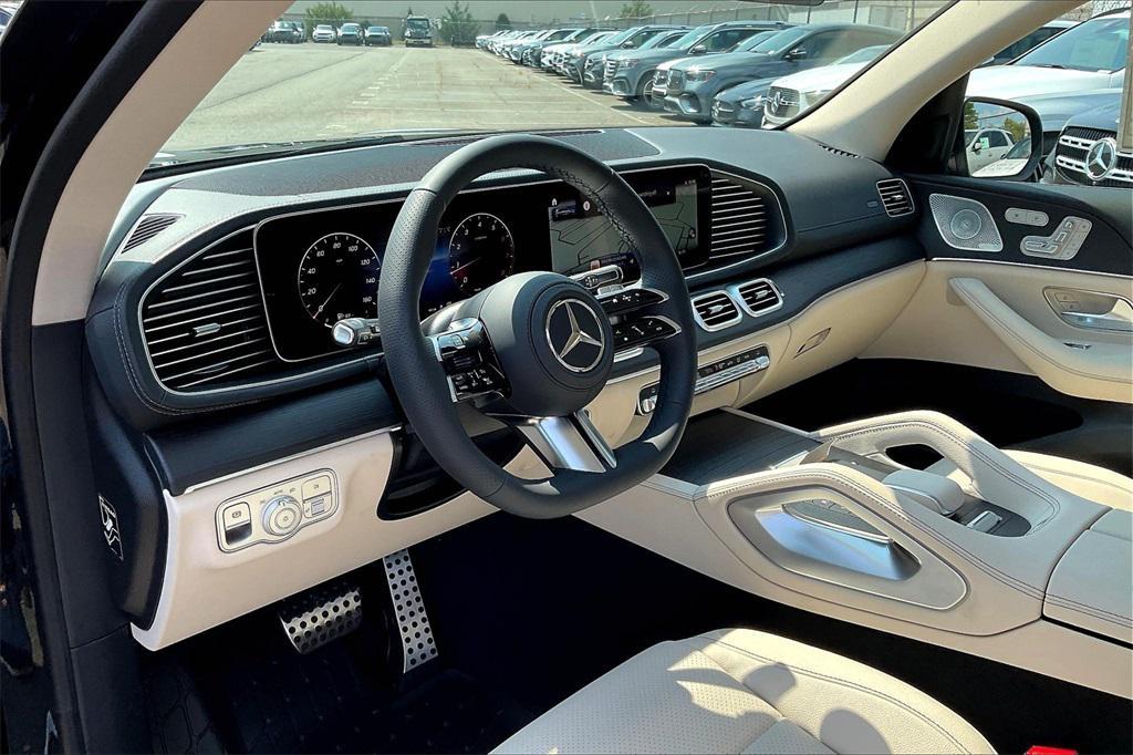 new 2025 Mercedes-Benz GLS 450 car, priced at $96,185