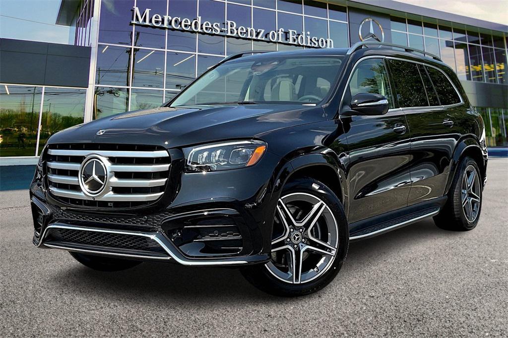 new 2025 Mercedes-Benz GLS 450 car, priced at $96,185