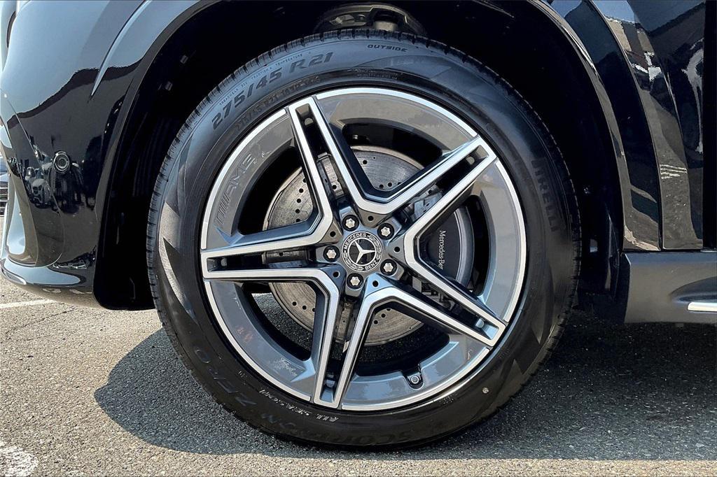 new 2025 Mercedes-Benz GLS 450 car, priced at $96,185
