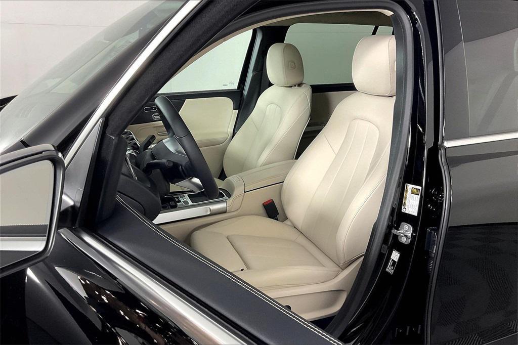 new 2026 Mercedes-Benz GLB 250 car, priced at $52,545