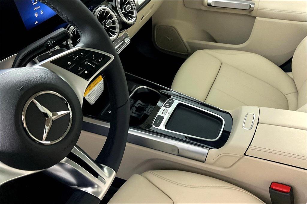 new 2026 Mercedes-Benz GLB 250 car, priced at $52,545
