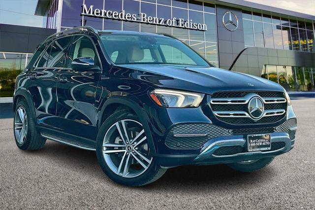 used 2022 Mercedes-Benz GLE 350 car, priced at $49,995