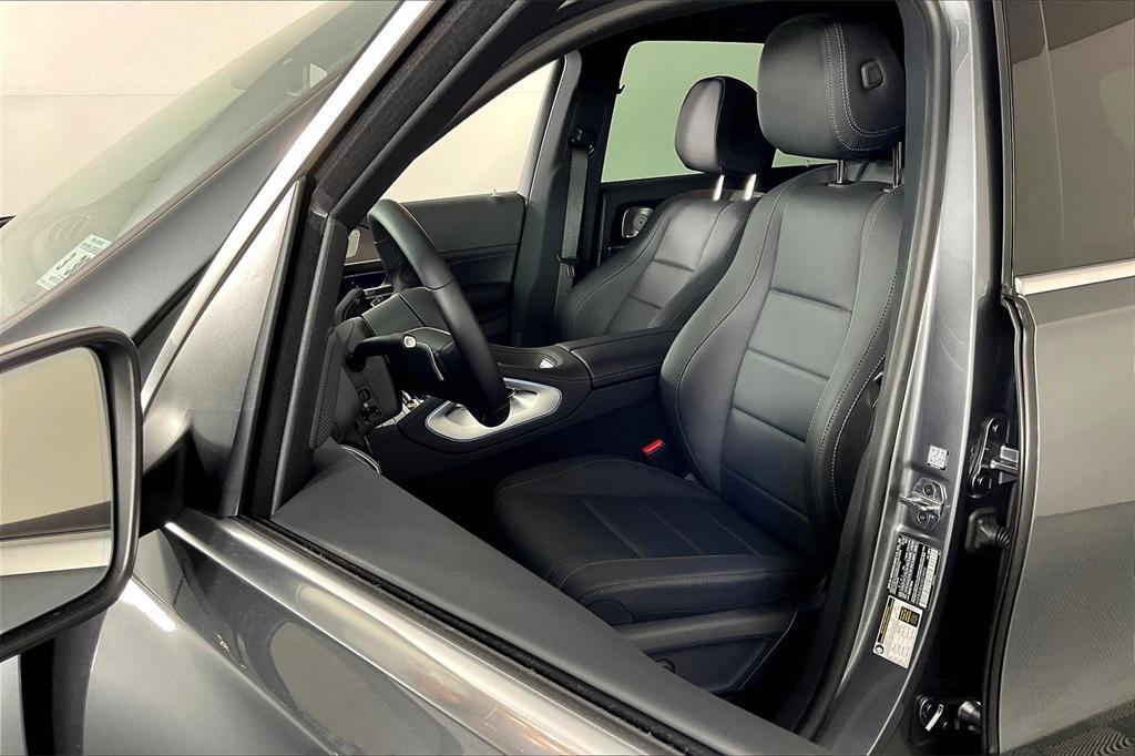 used 2025 Mercedes-Benz GLE 450e car, priced at $73,729